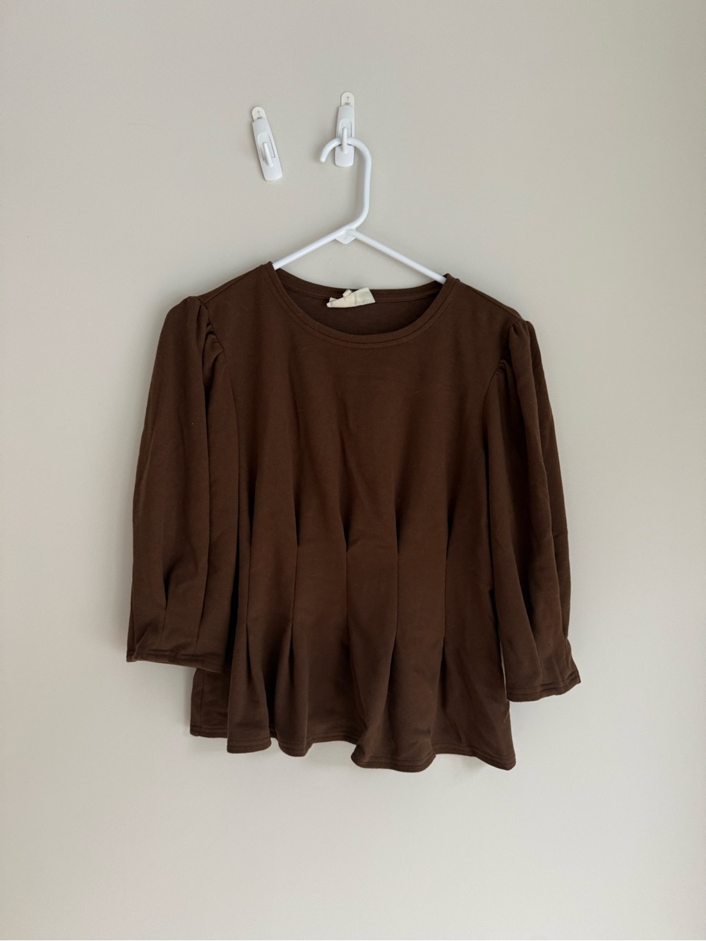 MELLODAY Brown Puff-Sleeve Peplum Long Sleeve Top